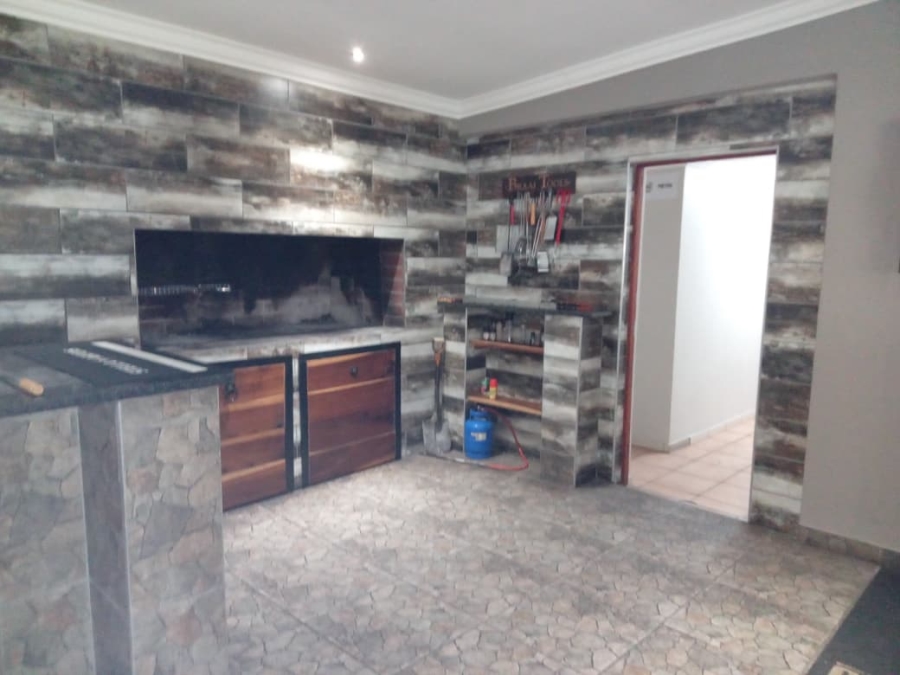 Commercial Property for Sale in Bodorp North West